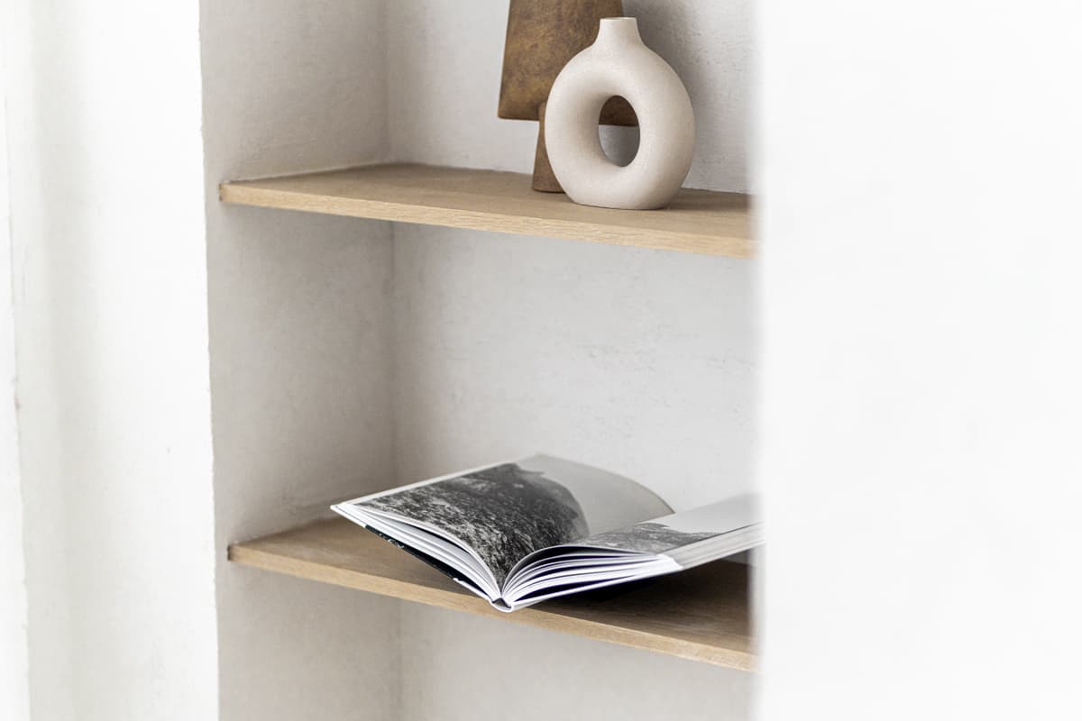 V-Stand on a wooden shelf