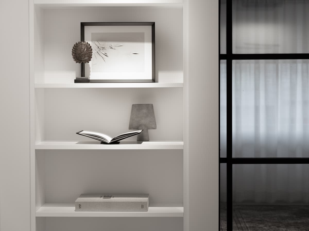 V-Stand in a living space