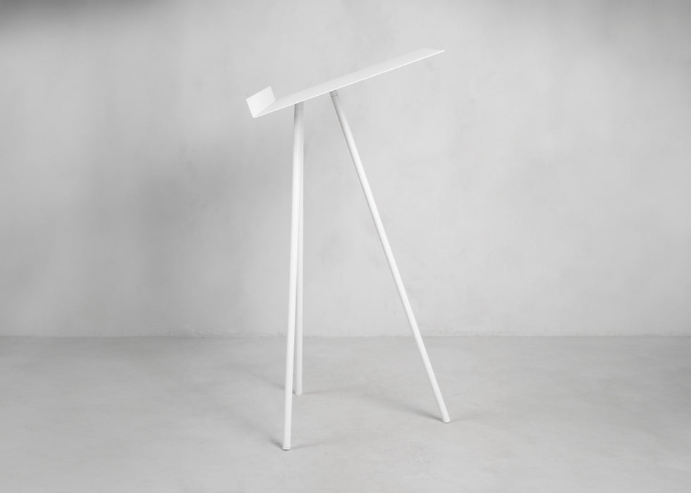 T-Stand White